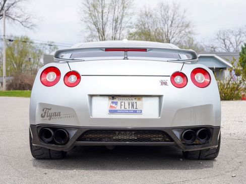 Used 2010 Nissan GT-R Premium AWD/4WD image 6