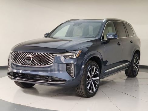 New 2026 Volvo XC90 B5 Core AWD/4WD image 1