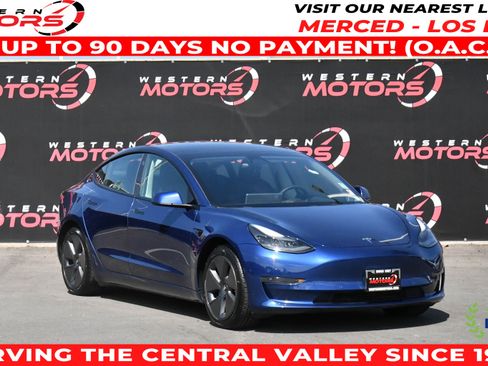 Used 2022 Tesla Model 3 Standard Range RWD image 1