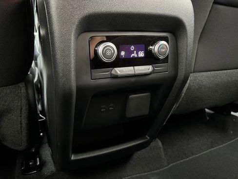 New 2026 GMC Acadia Elevation image 36