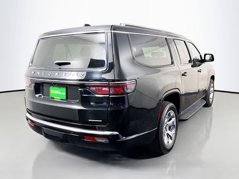 Used 2024 Jeep Wagoneer L Series II RWD image 10