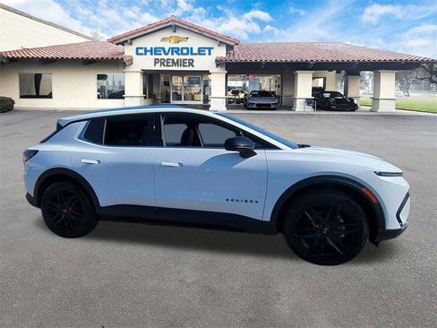 New 2026 Chevrolet Equinox EV LT w/ LPO, Blackout Package image 9