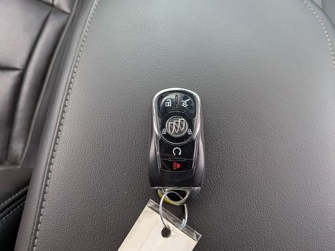 Used 2019 Buick Enclave Avenir w/ Avenir Technology Package AWD/4WD image 39