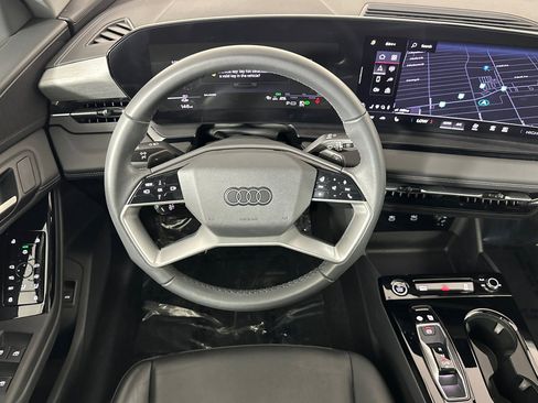 Used 2025 Audi Q6 e-tron Premium w/ Convenience Package image 13