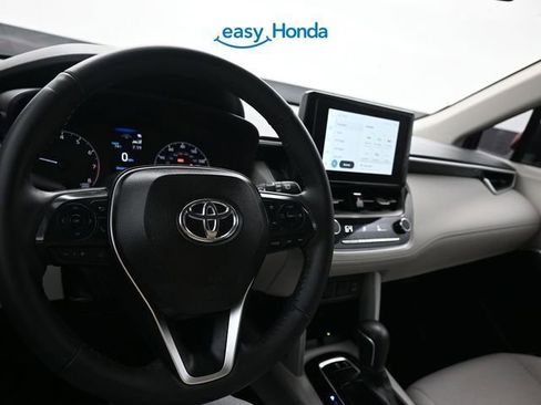 Used 2024 Toyota Corolla Cross LE image 10