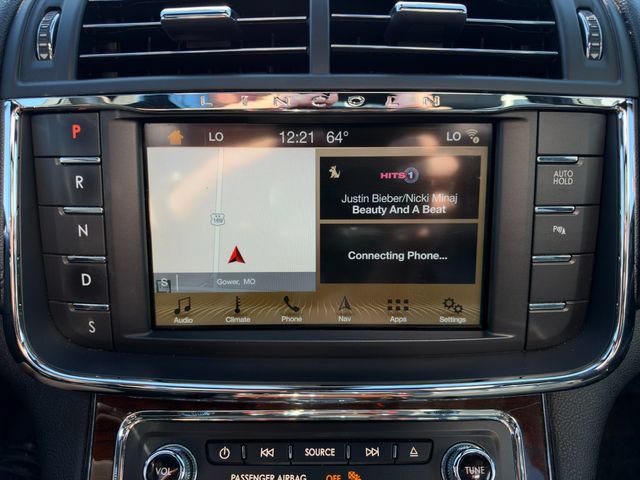 Used 2017 Lincoln Continental Reserve w/ Climate Package AWD/4WD image 25