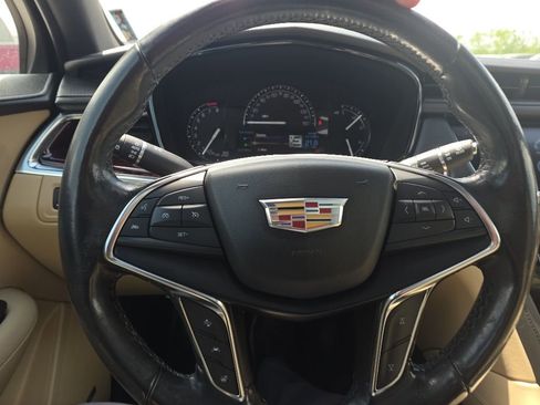 Used 2019 Cadillac XT5 Luxury AWD/4WD image 20