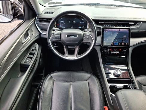 Used 2021 Jeep Grand Cherokee L Limited image 12