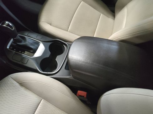 Used 2018 Hyundai Santa Fe Sport FWD image 26