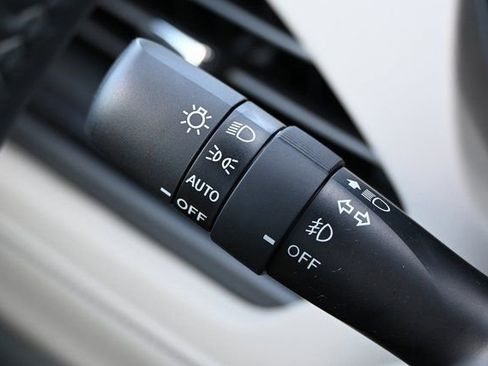 New 2026 Subaru Forester Premium image 32