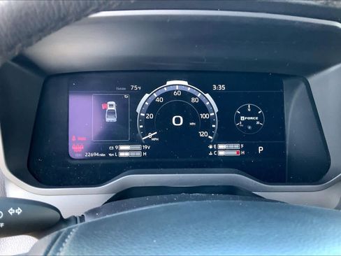 Used 2024 Toyota Tundra Limited AWD/4WD image 26