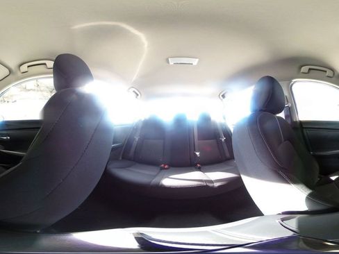 Used 2025 Nissan Sentra SV image 40