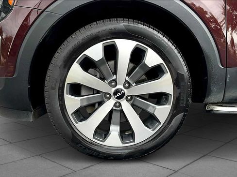 Used 2022 Kia Telluride EX w/ EX Premium Package image 10