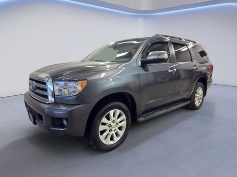Used 2015 Toyota Sequoia Platinum image 3