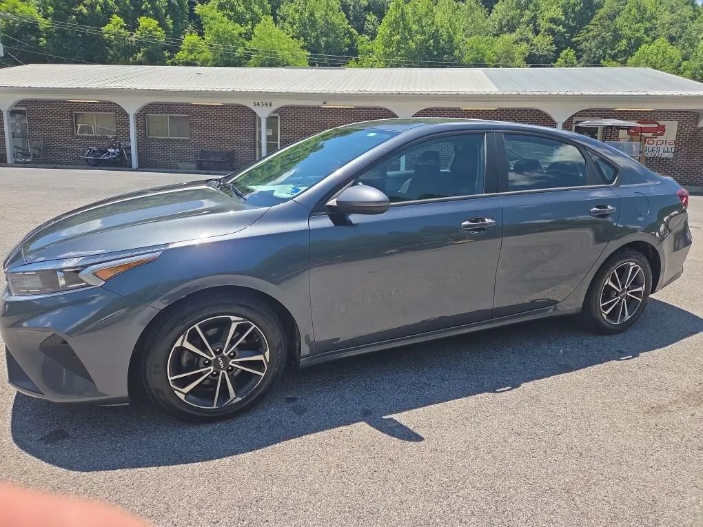 Used 2023 Kia Forte LXS FWD image 1