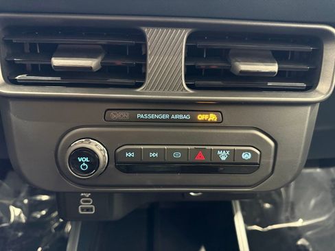 New 2026 Ford Maverick XL AWD/4WD image 33