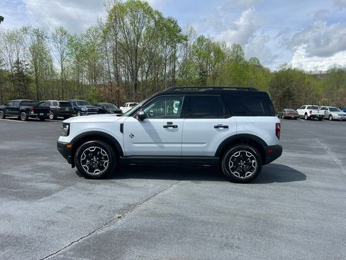 New 2026 Ford Bronco Sport Outer Banks w/ Outer Banks Tech Package+ AWD/4WD image 8