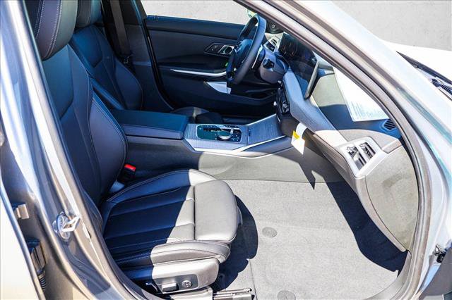New 2026 BMW 330i xDrive Sedan w/ Premium Package AWD/4WD image 24