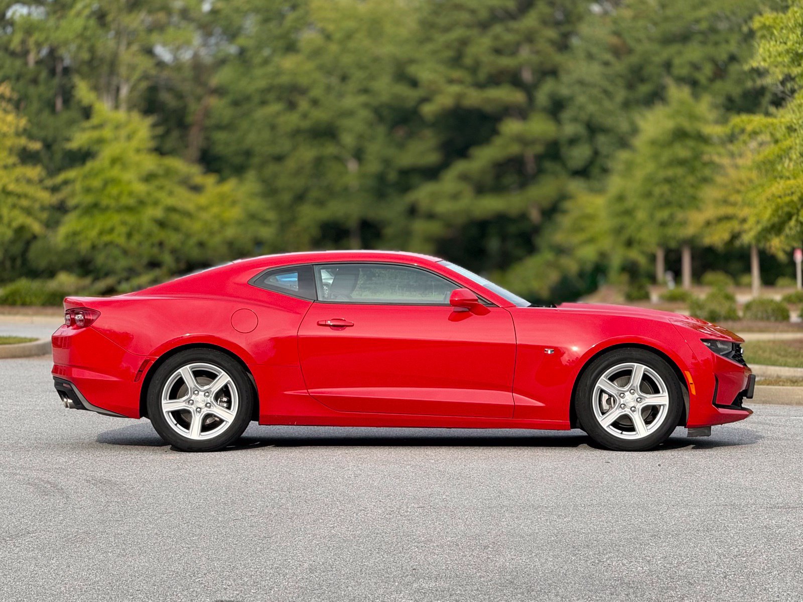 Used 2020 Chevrolet Camaro LT w/ Technology Package RWD image 12