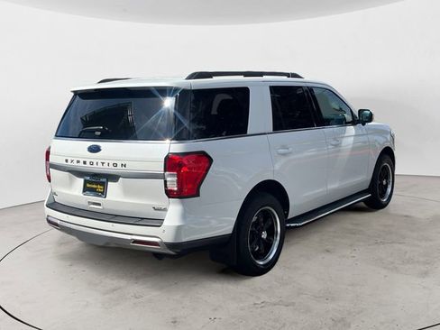 Used 2023 Ford Expedition XLT AWD/4WD image 5