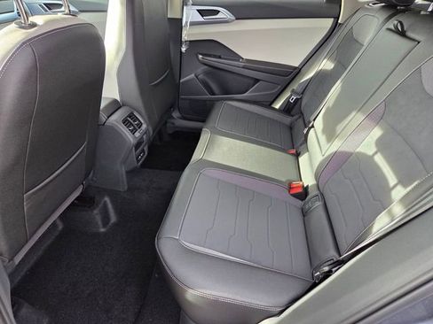 New 2026 Volkswagen Taos SE image 8