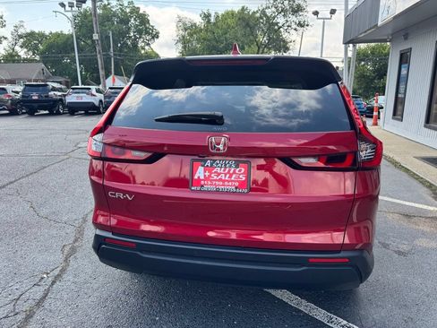 Used 2023 Honda CR-V EX image 8