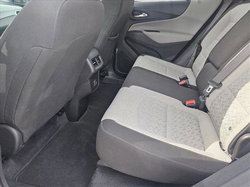 Used 2024 Chevrolet Equinox LT FWD image 17