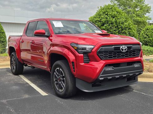 Used 2024 Toyota Tacoma TRD Sport RWD image 1
