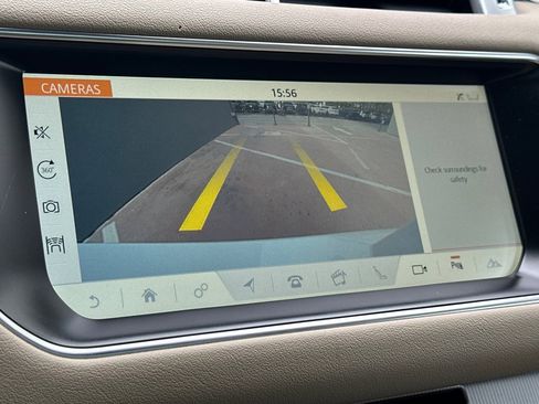 Used 2017 Land Rover Range Rover Sport HSE image 21