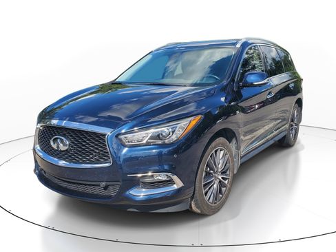 Used 2019 INFINITI QX60 Luxe w/ Sensory Package FWD image 3