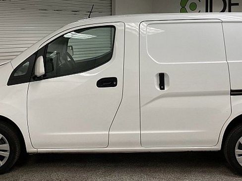 Used 2021 Nissan NV200 SV w/ Sliding Door Glass Package image 8