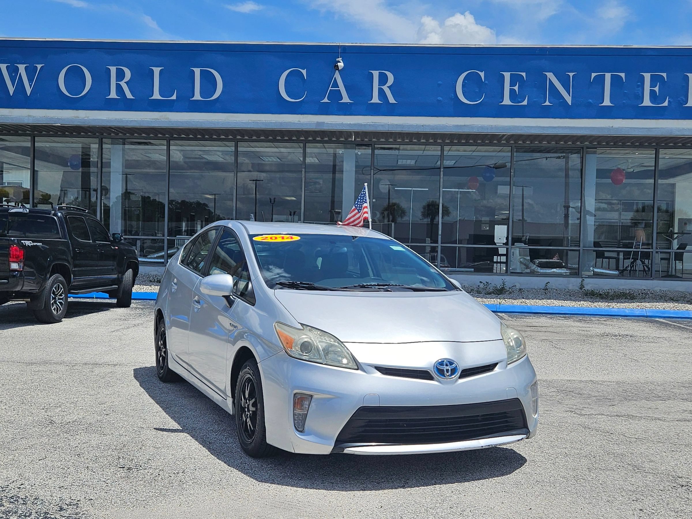 Used 2014 Toyota Prius Two FWD image 1