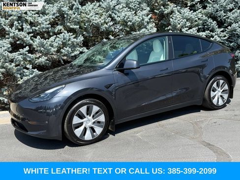 Used 2024 Tesla Model Y Long Range AWD/4WD image 1