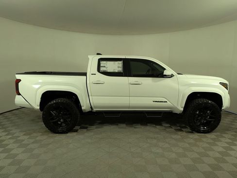 New 2026 Toyota Tacoma SR5 AWD/4WD image 2