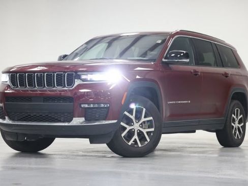 Used 2024 Jeep Grand Cherokee L Limited w/ Luxury Tech Group II AWD/4WD image 6