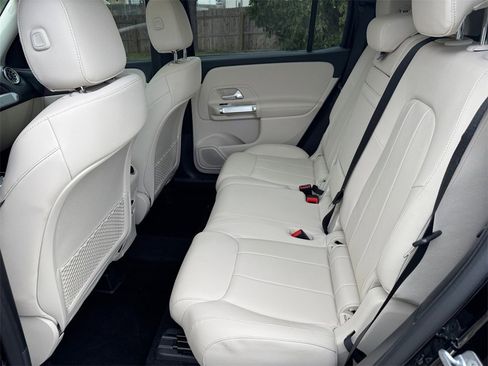 Used 2023 Mercedes-Benz GLB 250 GLB 250 image 17