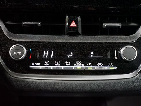 Certified 2023 Toyota Corolla LE image 19