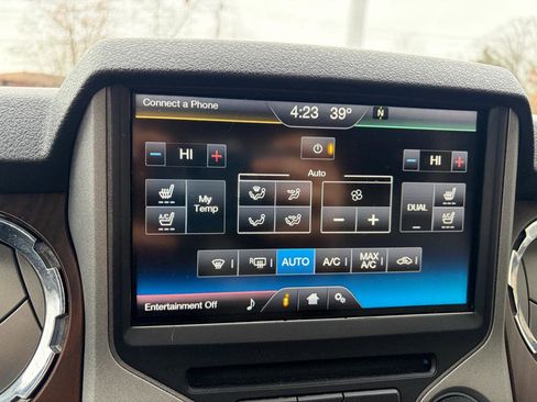 Used 2016 Ford F250 Lariat w/ Lariat Ultimate Package image 35