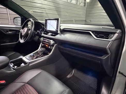 Used 2021 Toyota RAV4 XSE w/ Weather Package image 12