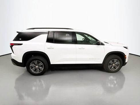 New 2026 Chevrolet Traverse LT image 10