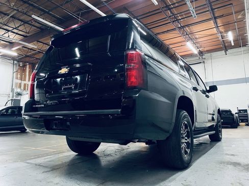 Used 2018 Chevrolet Suburban LT AWD/4WD image 8