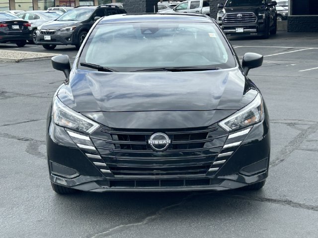 Used 2025 Nissan Versa S FWD image 9