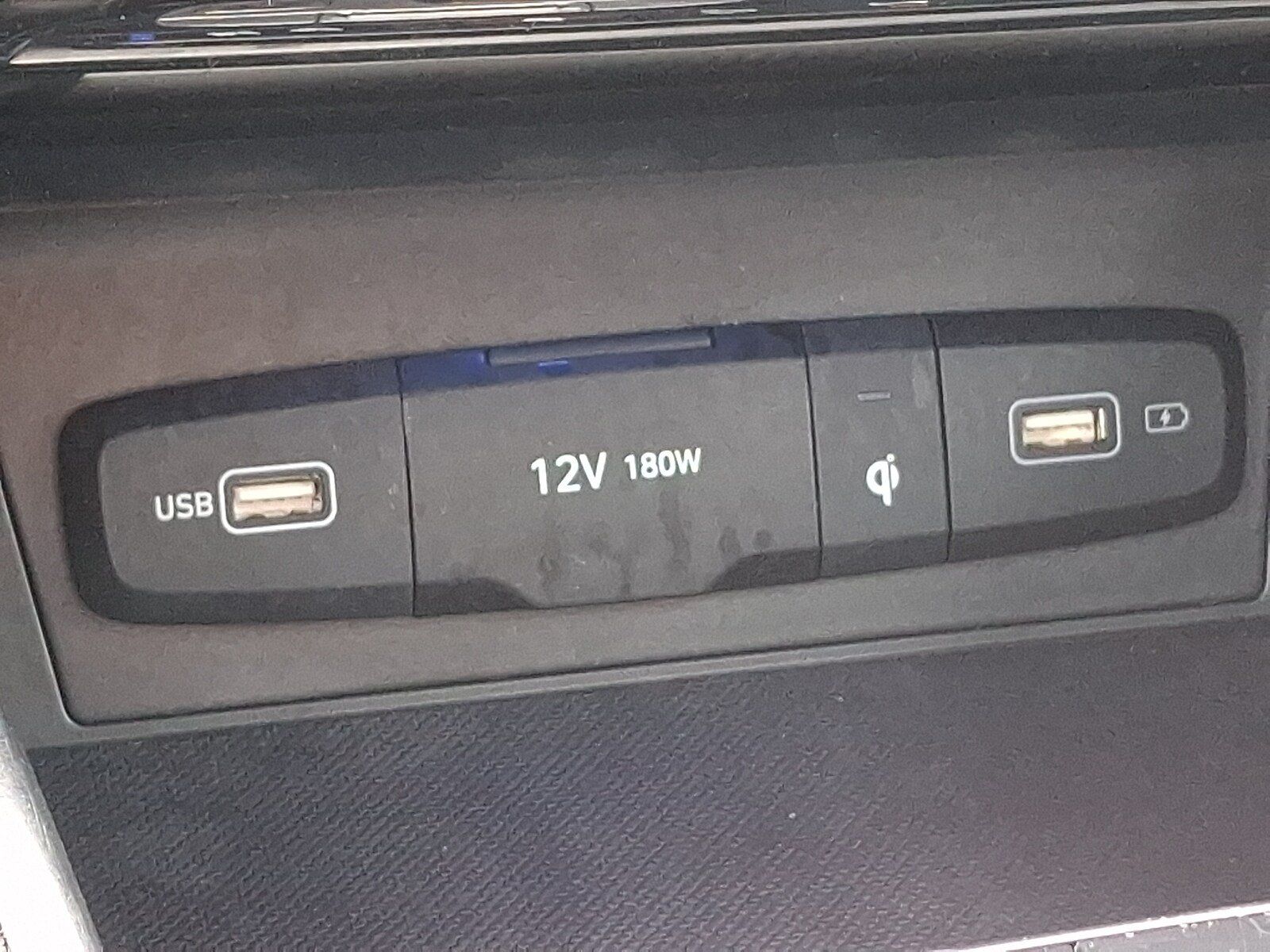 Certified 2023 Hyundai Tucson Limited AWD/4WD image 26