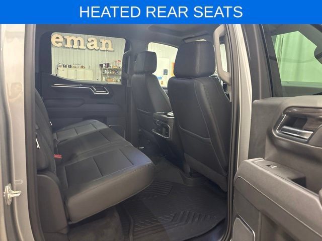 Used 2025 Chevrolet Silverado 1500 LTZ AWD/4WD image 18