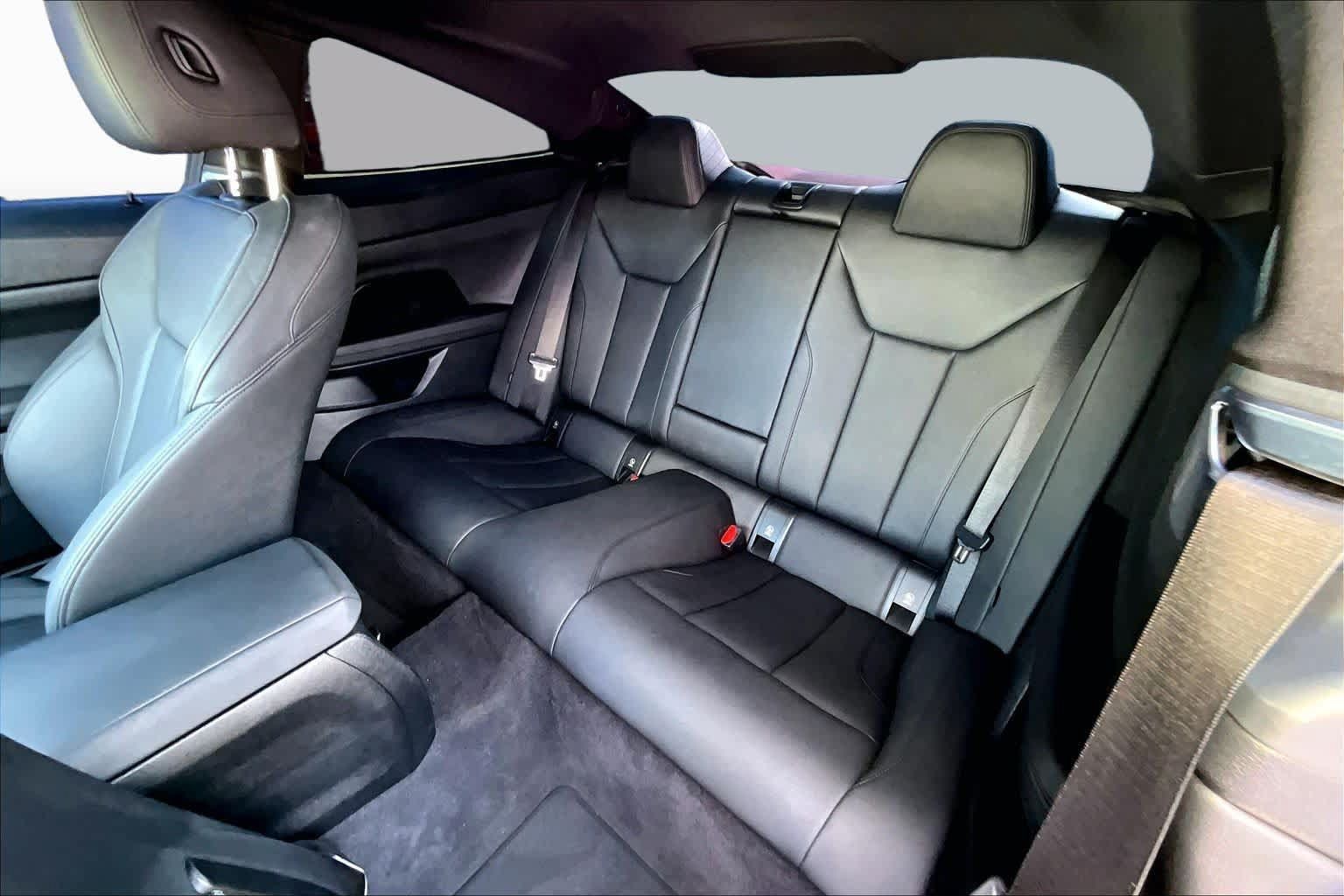 Used 2021 BMW 430i Coupe w/ Convenience Package RWD image 23