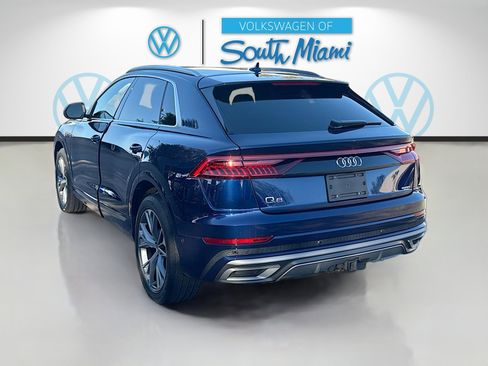 Used 2021 Audi Q8 Premium Plus image 5