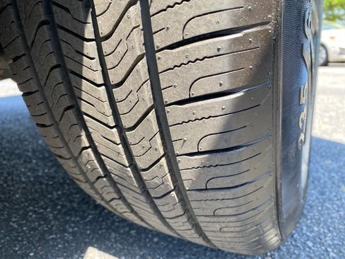 Used 2019 Kia Sorento EX image 13