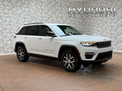 Used 2025 Jeep Grand Cherokee Limited image 1