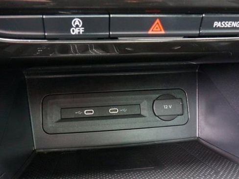 Certified 2023 Volkswagen Atlas SE w/ Panoramic Sunroof Package image 23