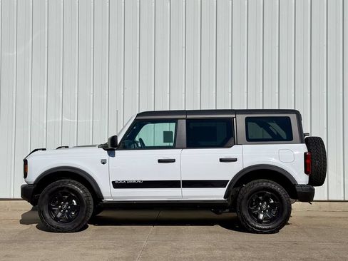 New 2025 Ford Bronco Big Bend w/ Black Diamond Package AWD/4WD image 2